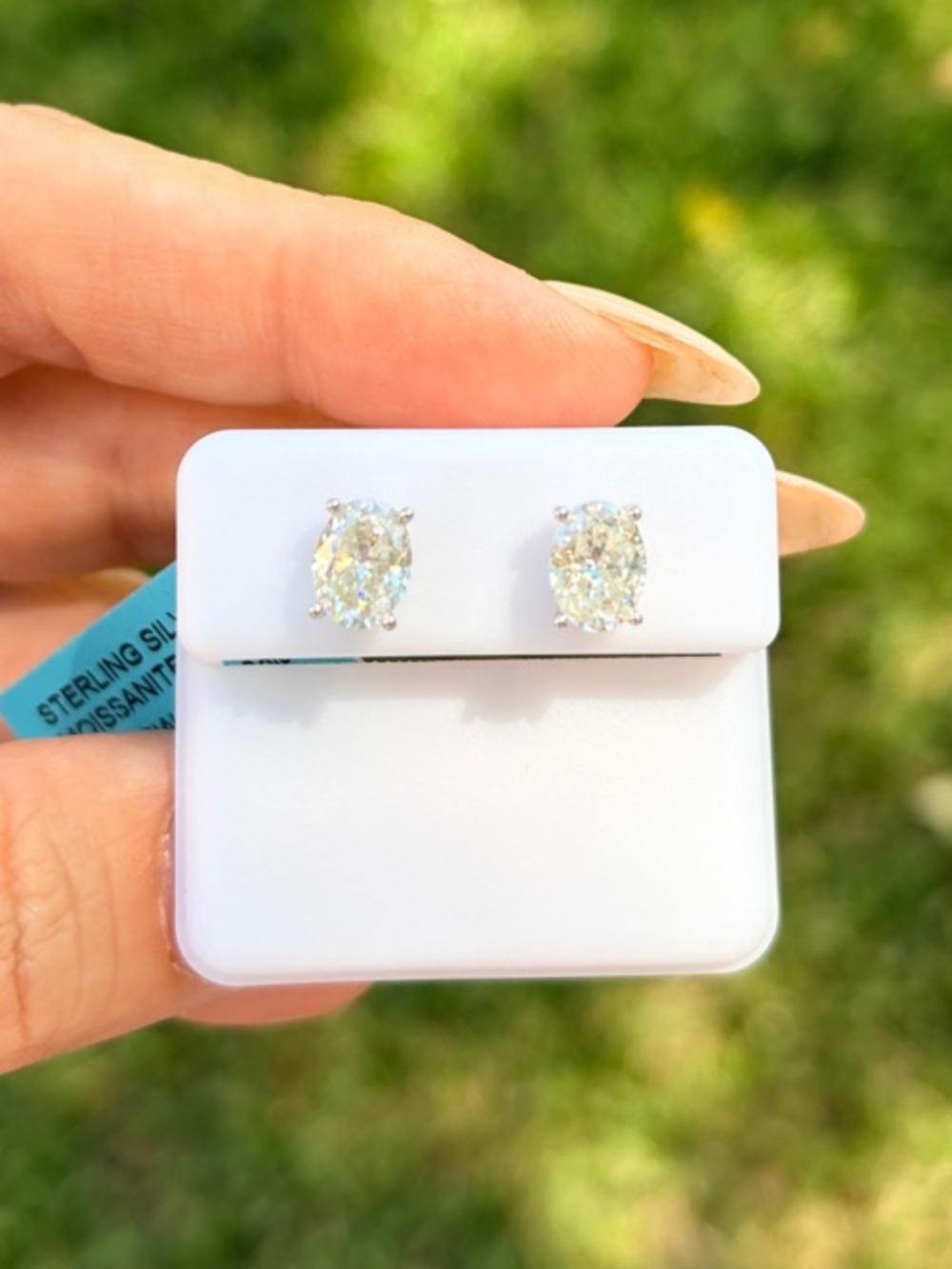 Sterling Silver Moissanite 3 CTW VVSD color Stud Earrings - White Sparkle